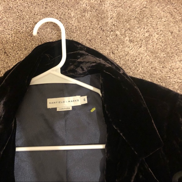 Striking Jacket By Garfield And Marks, Size 6, like new - Picture 4 of 4